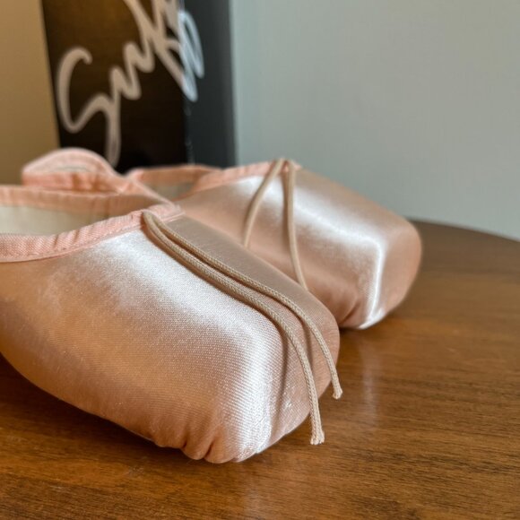 BRAND NEW - Suffolk Solo Prequel Pointe Shoes - Standard 4 XXXN - Pink - Picture 7 of 11
